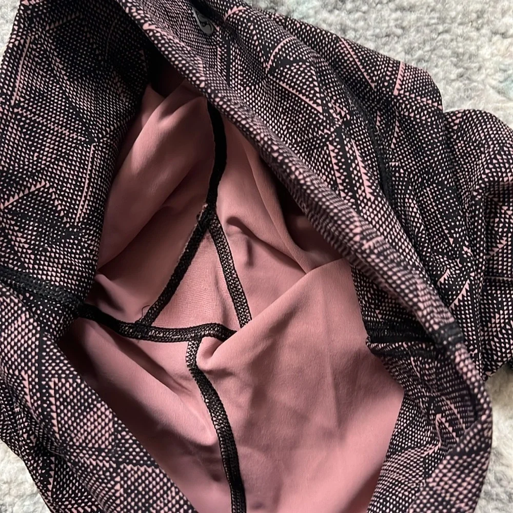 Lululemon Wunder Under Crop  21